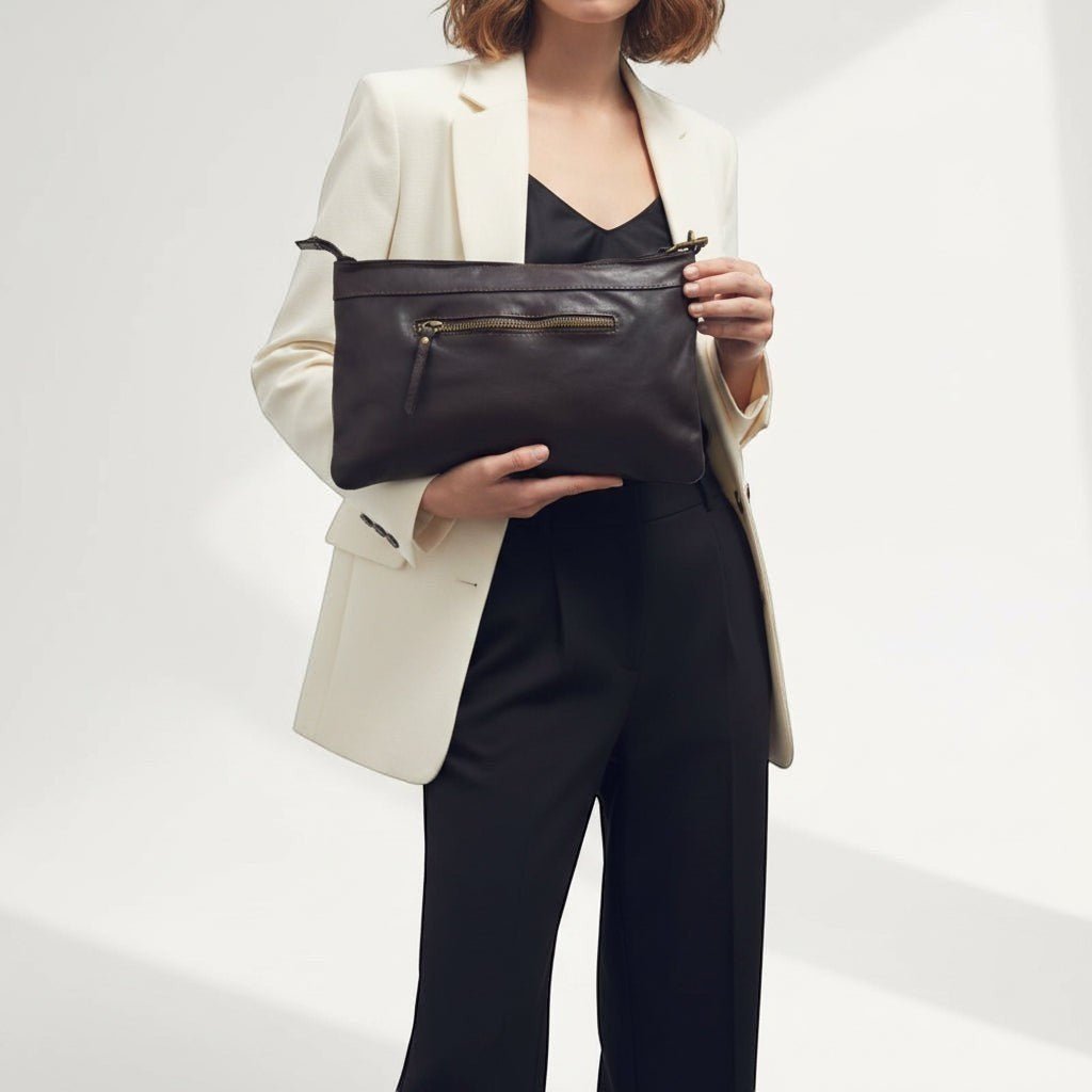 Borsa a tracolla donna in vera pelle borchiata piatta - Pito’s|Bag