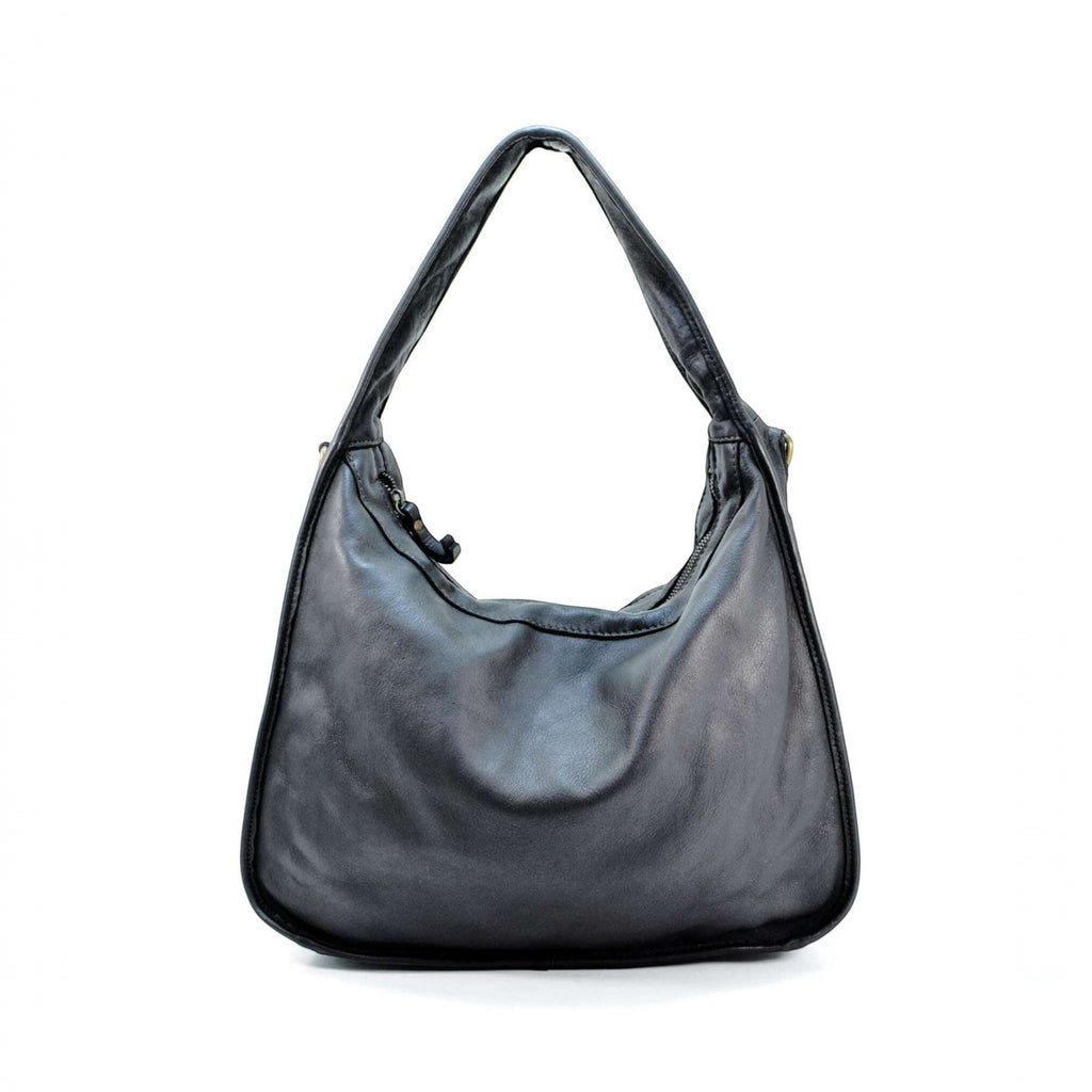 Borsa Pito’s|Bag in pelle di vitello nera tinta in capo con dettagli in ottone anticato e tracolla regolabile