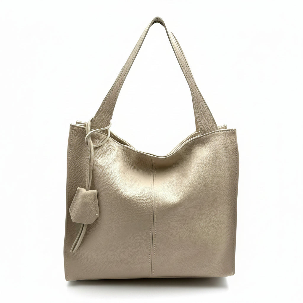 Borsa a spalla Pito’s|Bag in vera pelle martellata color beige con manici lunghi e design Made in Italy