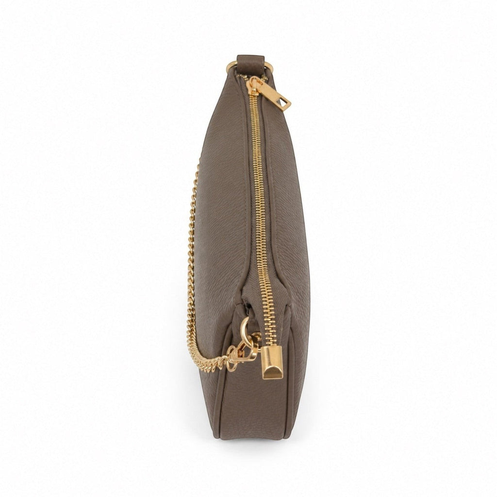 Borsetta Pito’s|Bag Bea in vera pelle martellata color tortora con catena metallica dorata e chiusura a zip