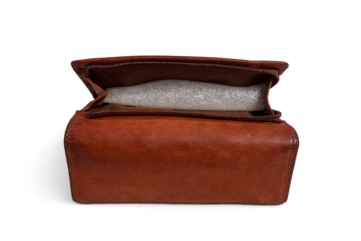Portafoglio donna Pito’s|Bag in vera pelle color cuoio con scomparto interno con zip e design capiente