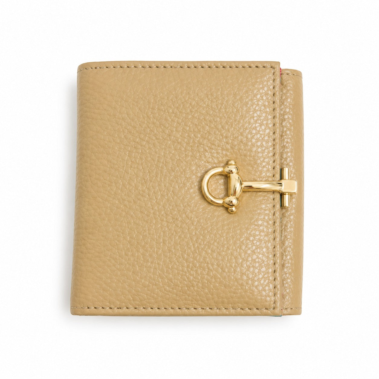 Portafoglio donna Pito’s|Bag Marinella in vera pelle beige con dettaglio metallico dorato frontale