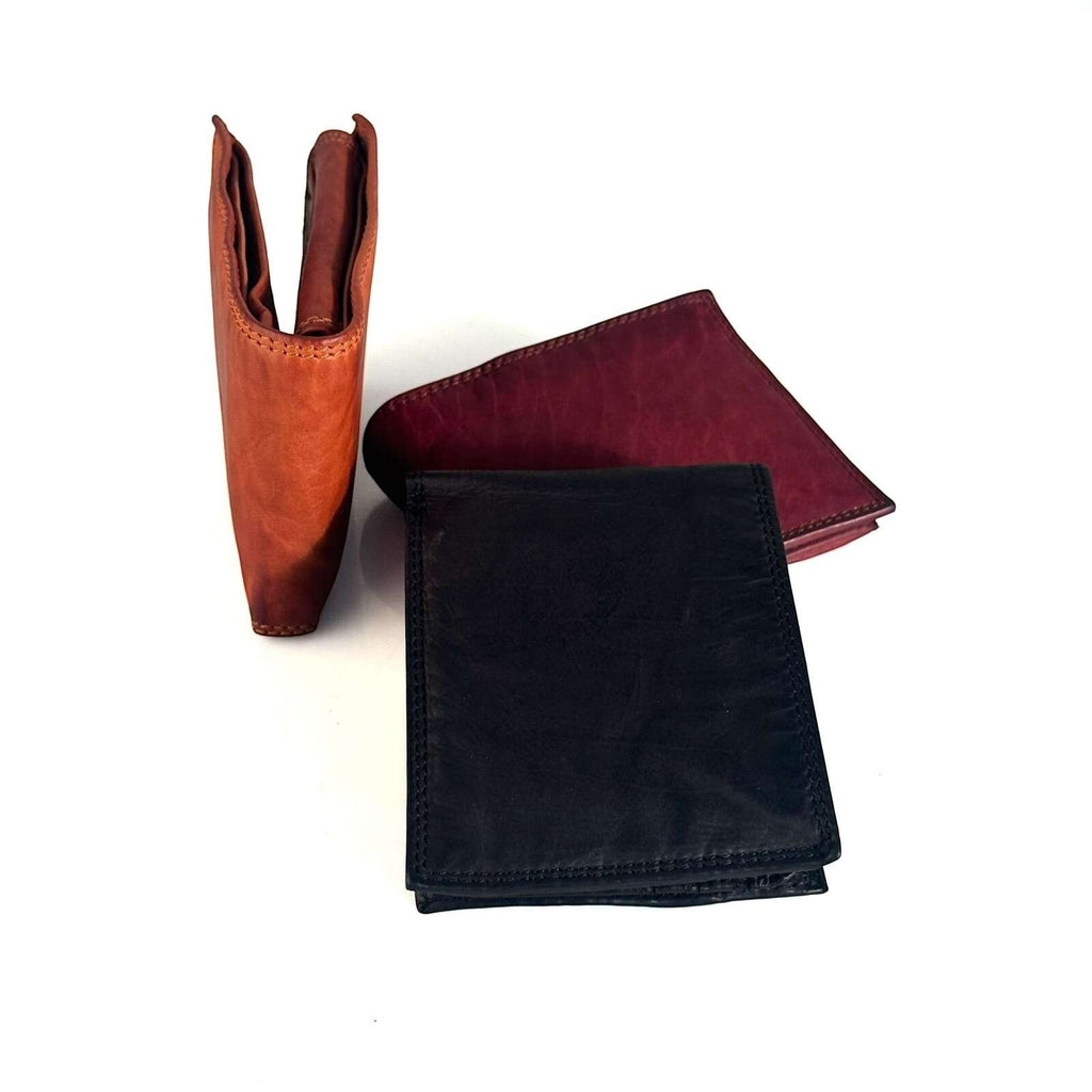Portafogli Pito’s|Bag in pelle di vitello tinta in capo, colori nero, cuoio e marrone con design classico vintage.