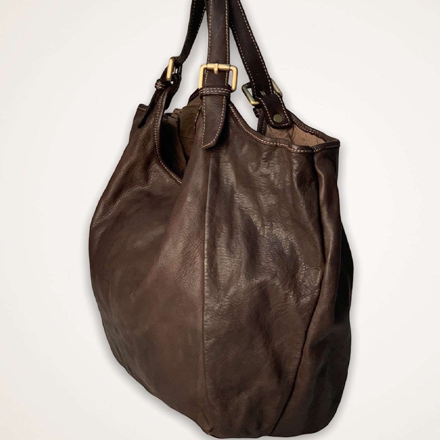 Borsa a sacca Pito’s|Bag Era in morbida pelle di vacchetta marrone con manici regolabili, artigianale Made in Tuscany