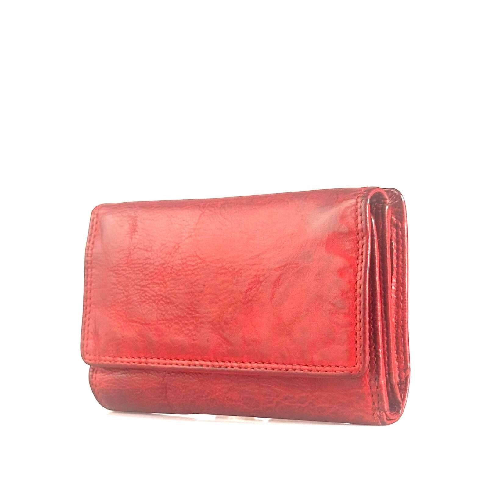 Portafoglio donna Pito’s|Bag in vera pelle rossa liscia, design capiente con chiusura a patta, made in Italy.