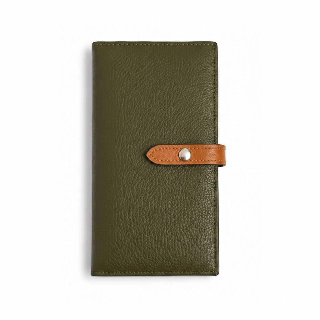 Portafoglio donna Pito’s|Bag in vera pelle bicolore verde oliva e cuoio con chiusura a bottone a pressione